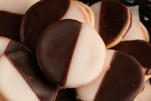 Green's Bakery Hand Dipped Mini Black & White Cookies - 11 oz.
