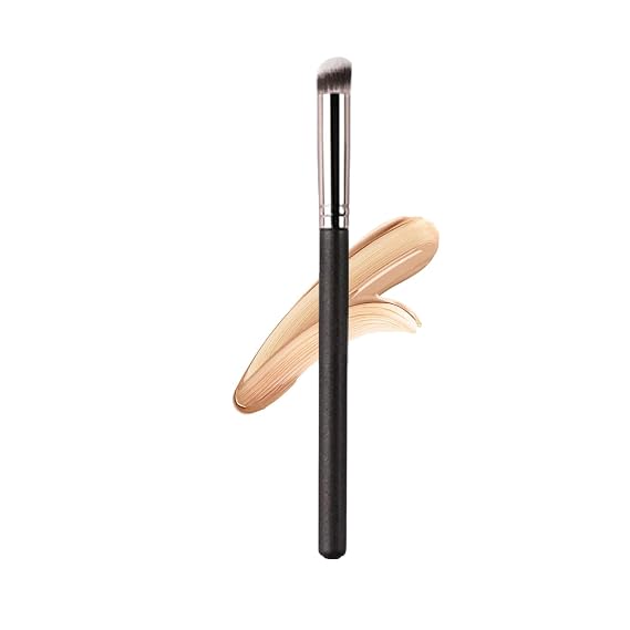 Concealer Brush, Under Eye Small Size Angled Head Kabuki Nose Contour Brush for Concealing Blending Setting Buffing