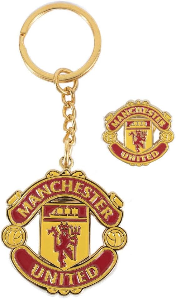 Manchester United F.C. Keyring & Badge Set