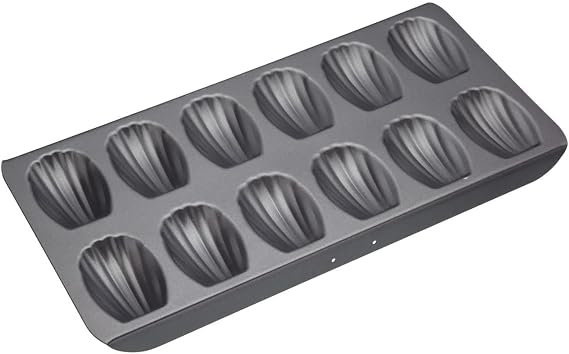 MasterClass 12 Hole Madeleine Pan, PFAS-Free Non-Stick Carbon Steel Bakeware for Shell-Shaped Cakes and Delicate Bakes, 40 x 20cm