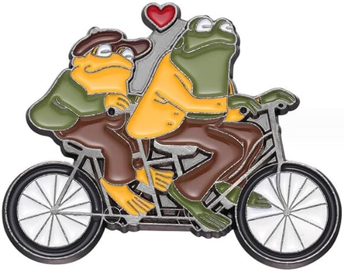 Funny Frog and Toad Brooch Enamel Pin Humorous Children's Literature Alloy Badge Lapel Clothes Backpack Pin Jewelry Accessories Gift for Friends