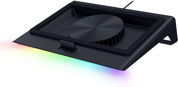 Razer Laptop Cooling Pad - 14'-18' dizüstü bilgisayarlar için akıllı soğutma pedi - hava geçirmez basınç odası (özelleştirilebilir fan eğrileri, 3 portlu USB-A hub) Siyah
