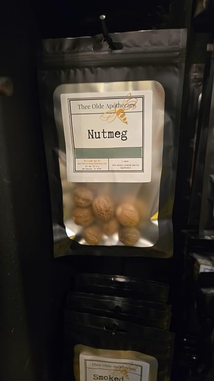 Whole Nutmeg, 1 oz.
