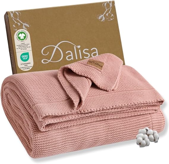 Dalisa%100 Organik Pamuk Örgü Battaniye – GOTS Sertifikalı, Hafif, Nefes Alabilir ve Rahat Yapısıyla Kanepe, Yatak ve Ev Dekorunda Boho Vintage Tarzı (Pembe, 130x150 cm)
