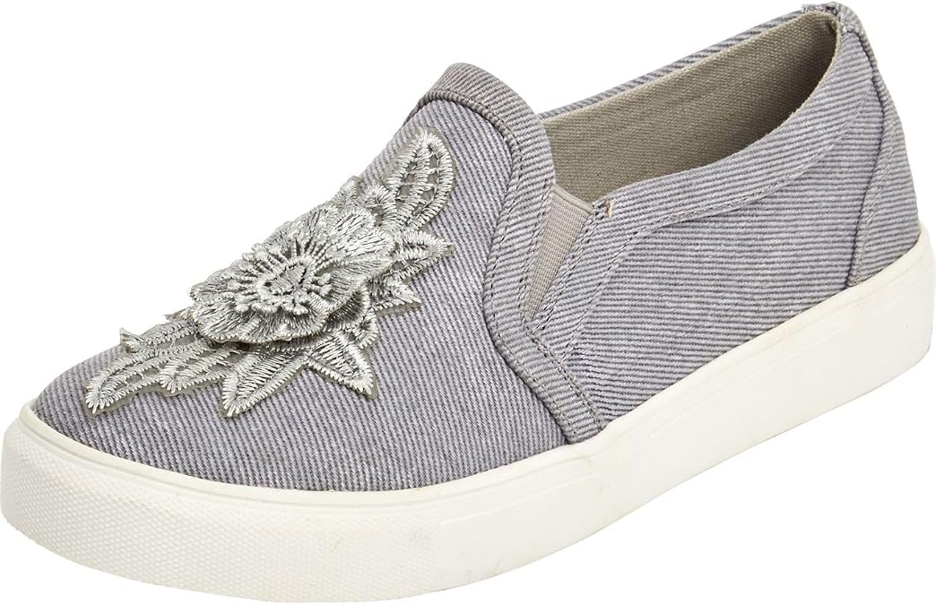Comfortview Women's Wide Width The Skyla Sneaker