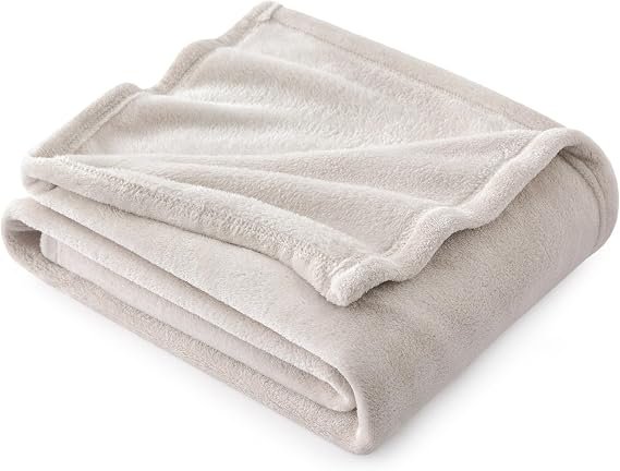 Bedsure Fleece Throw Blanket for Sofa - Flannel Fleece, Beige, 130x150 cm