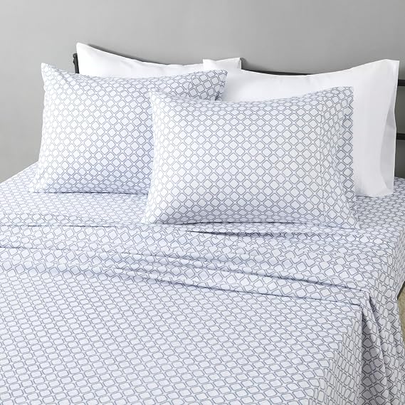 Amazon Basics Ultra-Soft Lightweight Microfiber 4-Piece Bed Sheet Set with Flat Sheet and Fitted Sheet, Polyester, Machine Wash, Queen, Aqua, Printed