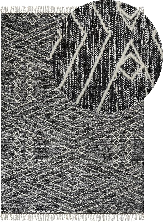 Beliani Modern Area Rug Cotton Wool Pattern Tassels 160 x 230 cm White Black Khenifra